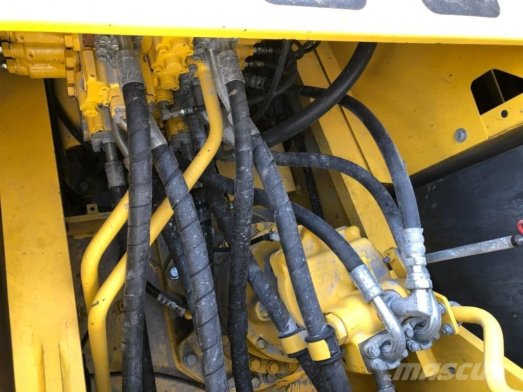 Komatsu 240-8 Bagri goseničarji