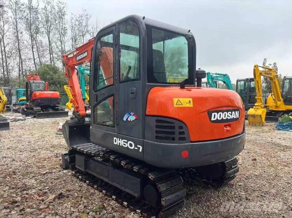 Doosan DH60-7 Mini bagri <7t
