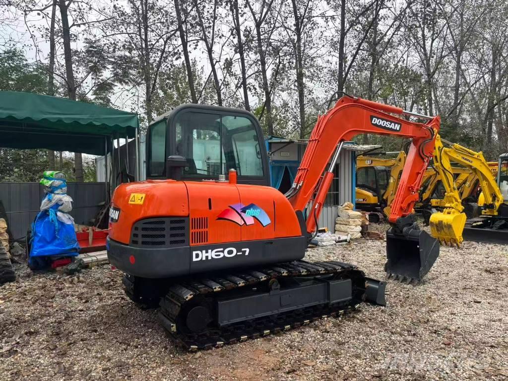 Doosan DH60-7 Mini bagri <7t