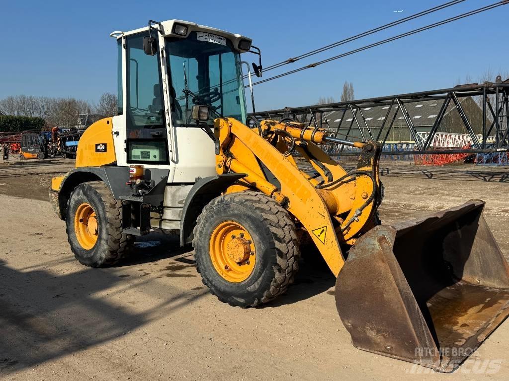 Liebherr L 509 Kolesni nakladalci