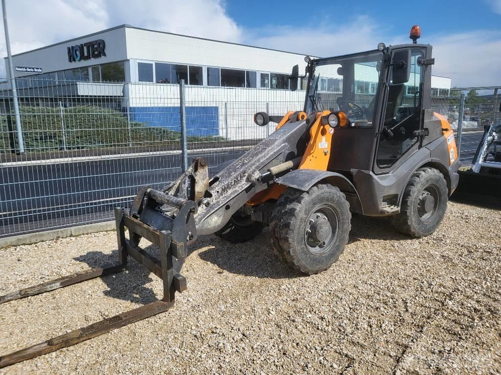 Mecalac AX 700 Kolesni nakladalci