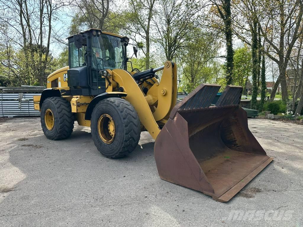 CAT 938 M Kolesni nakladalci