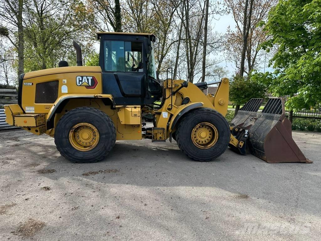 CAT 938 M Kolesni nakladalci