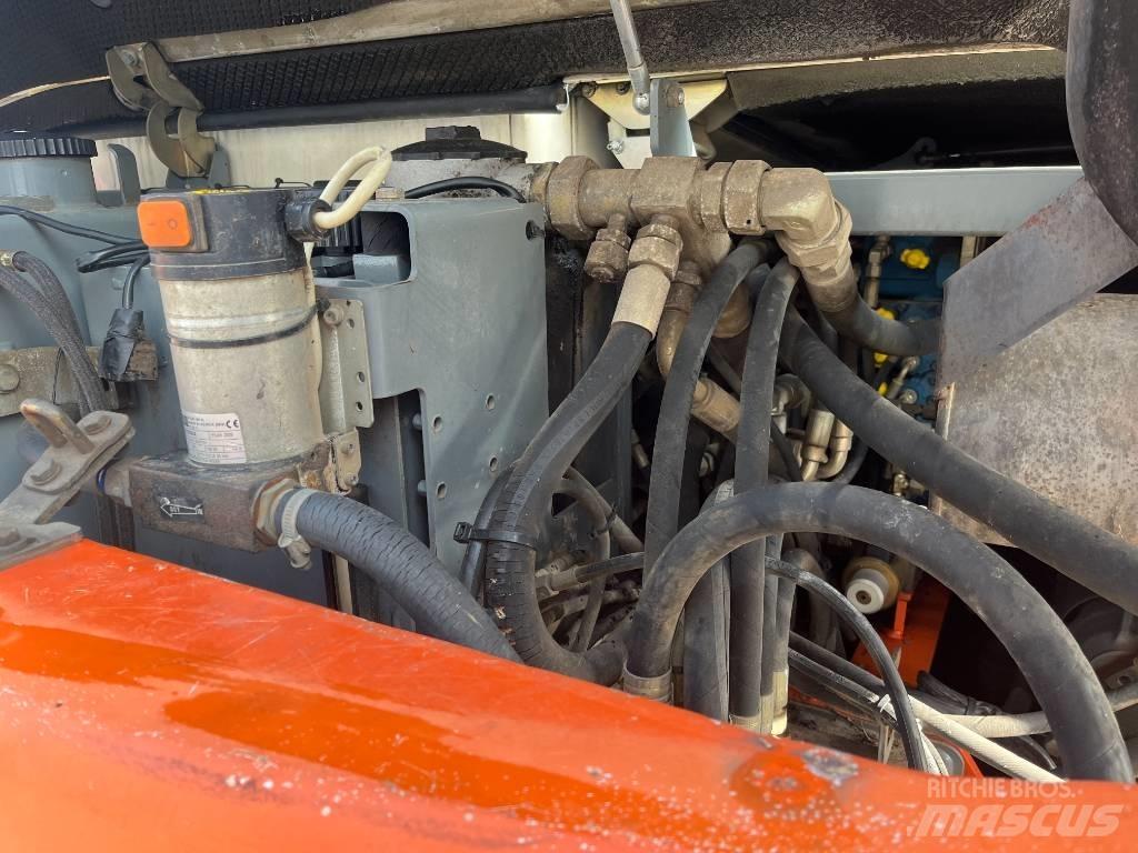 Schaeff HR 32 Midi bagri 7t – 12t