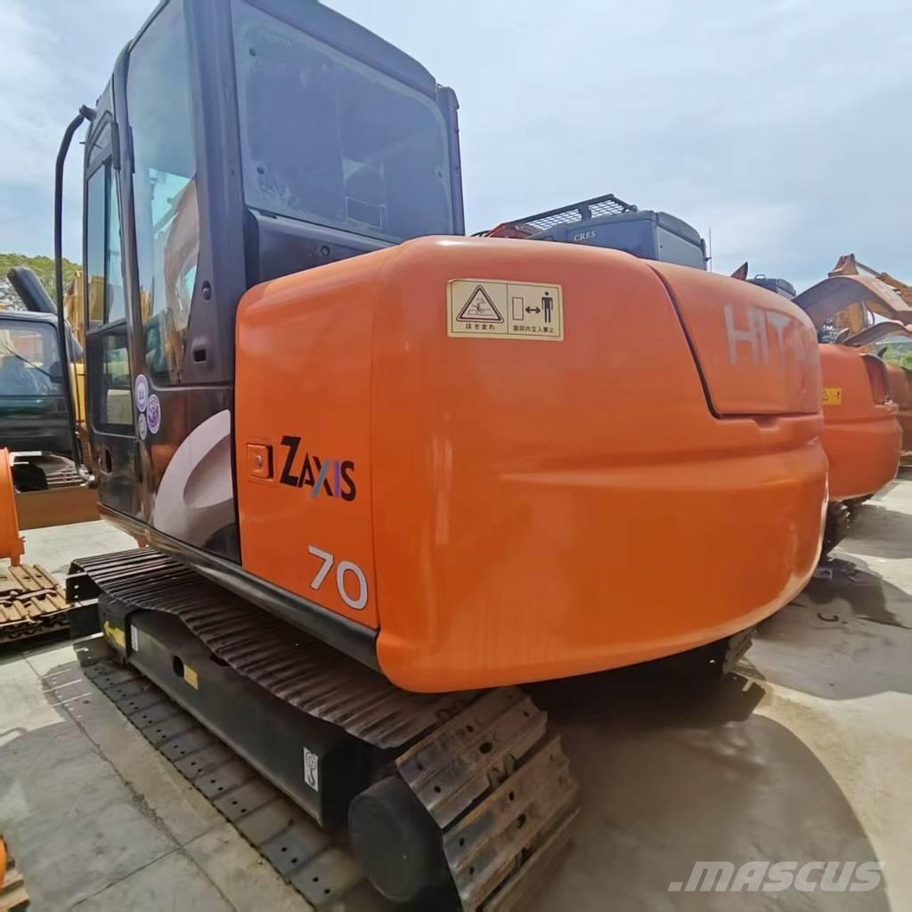 Hitachi ZX 70 Midi bagri 7t – 12t