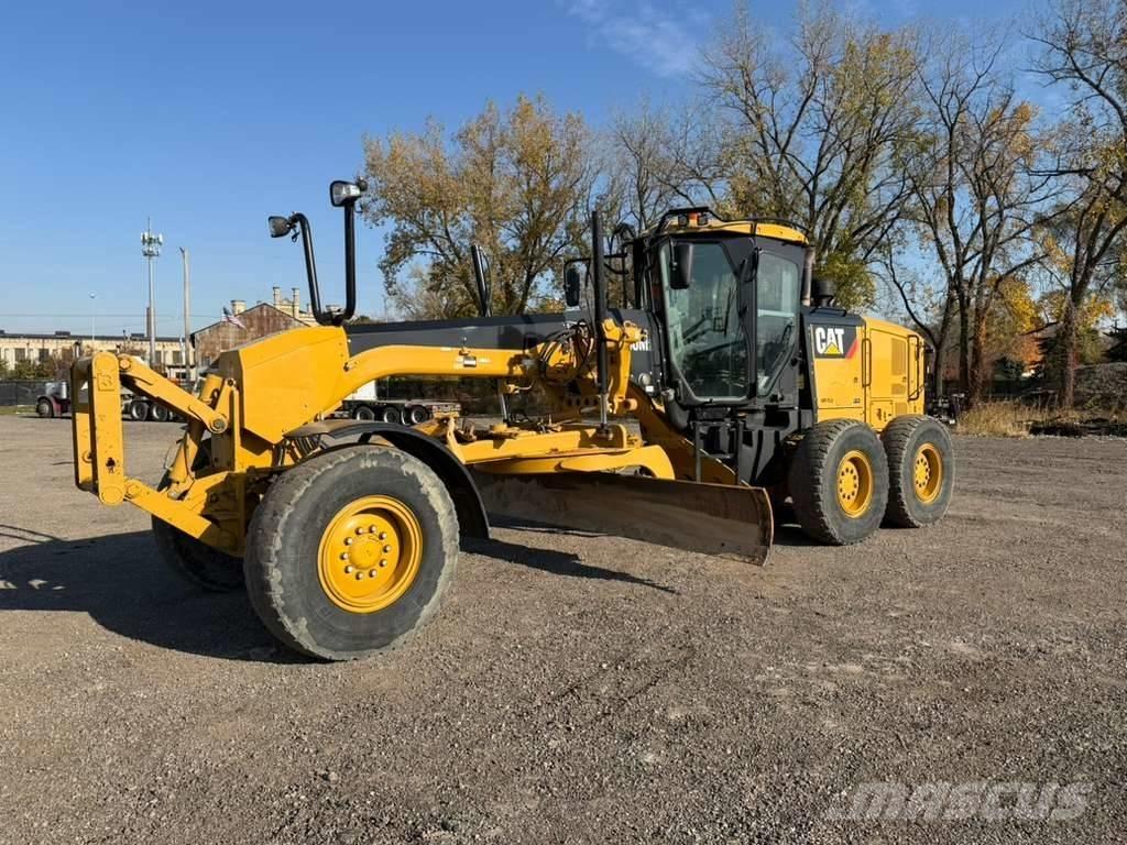 CAT 140 M 2 Grederji