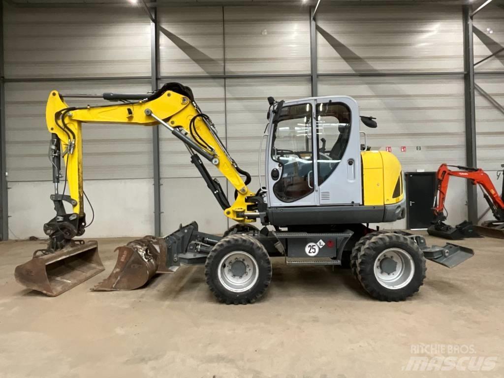 Neuson EW 100 Bagri na kolesih