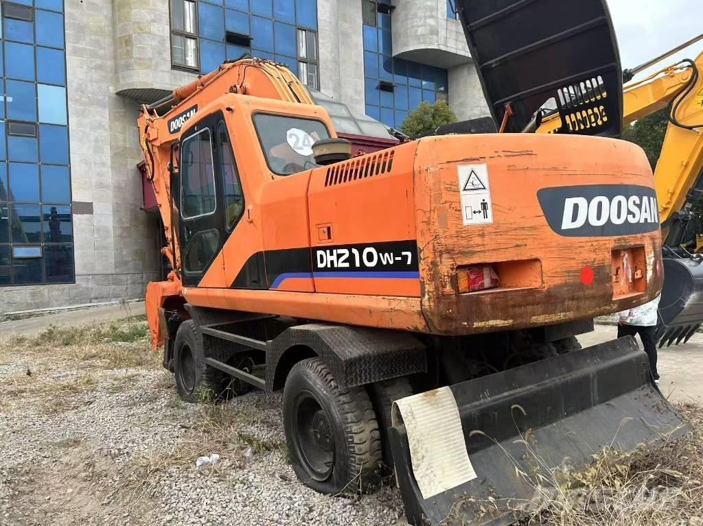 Doosan DH 210 W-7 Bagri na kolesih