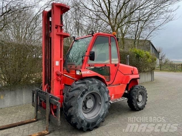 Manitou M 26.4 Terenski viličar