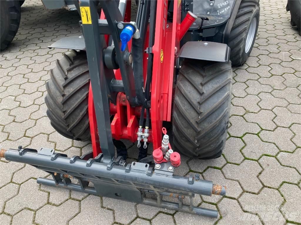 Schäffer 2028 Kolesni nakladalci