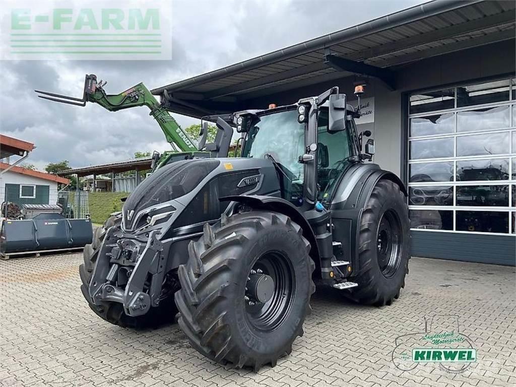 Valtra q 285 Traktorji