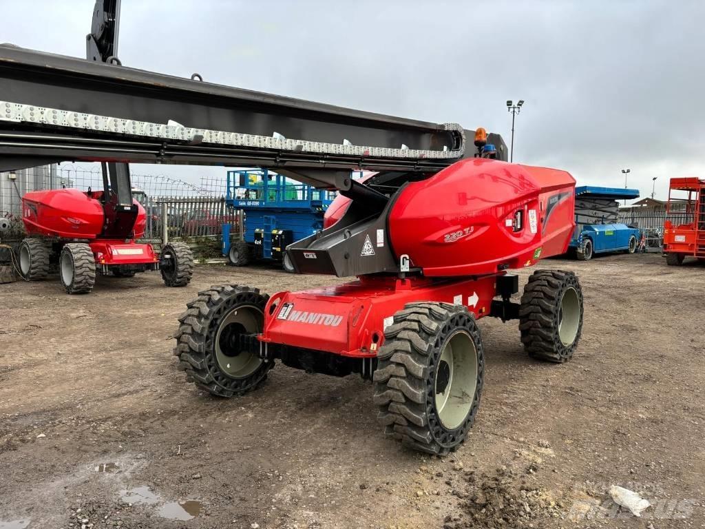 Manitou 220 TJ Teleskopske dvižne ploščadi