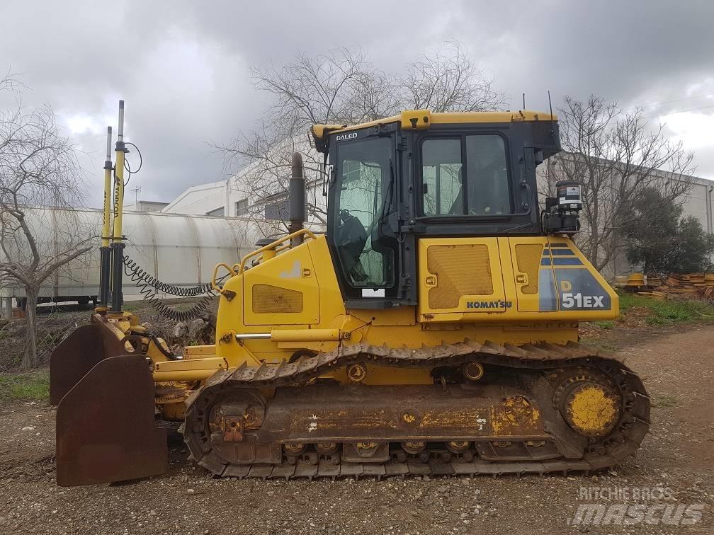 Komatsu D 51 EX-22 Buldožerji goseničarji