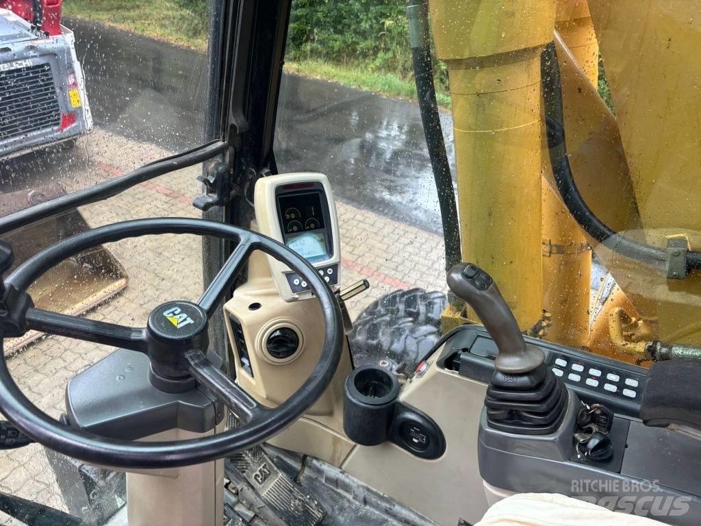 CAT M 316 C Bagri na kolesih