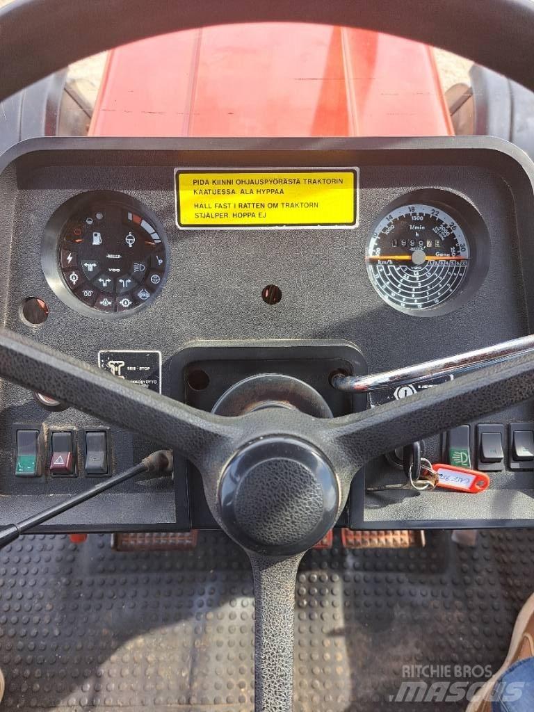 International 956XL Traktorji