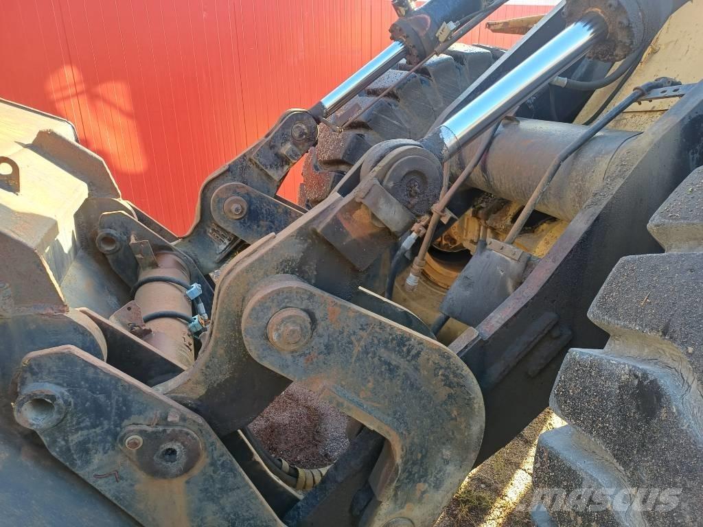 Volvo BM 4600 Kolesni nakladalci
