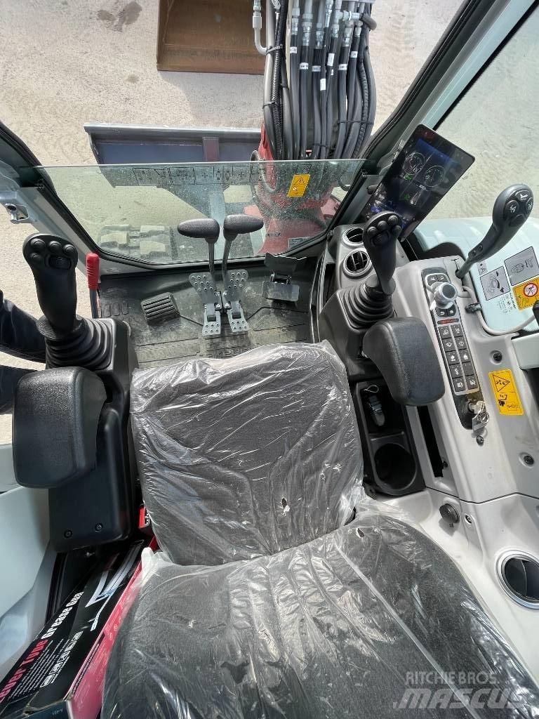 Takeuchi TB 350 R Mini bagri <7t