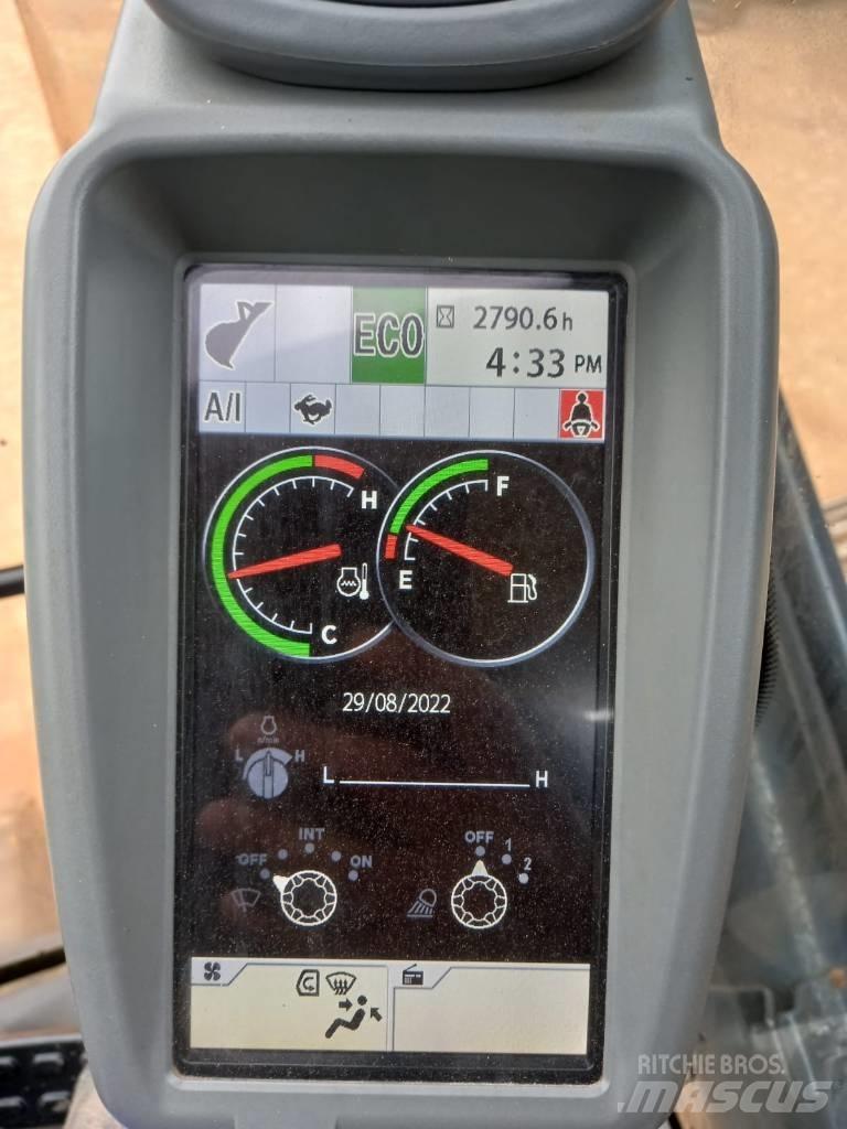 DEERE 210G Bagri goseničarji