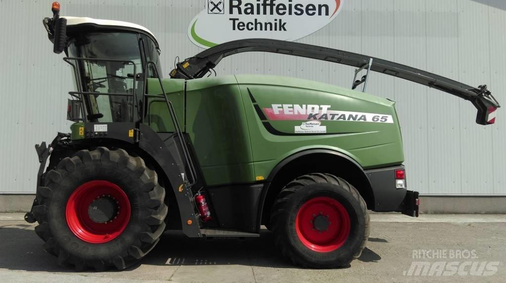 Fendt Katana 65 Stroji za krmo na lastni pogon