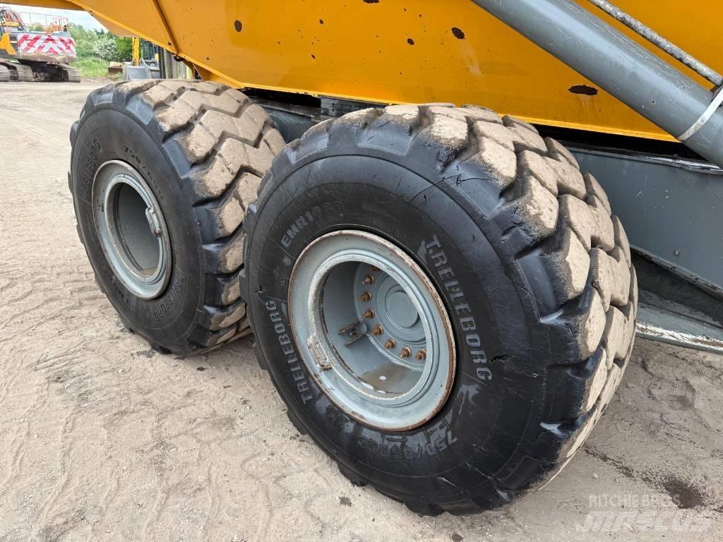 Liebherr TA 230 Zglobni demperji