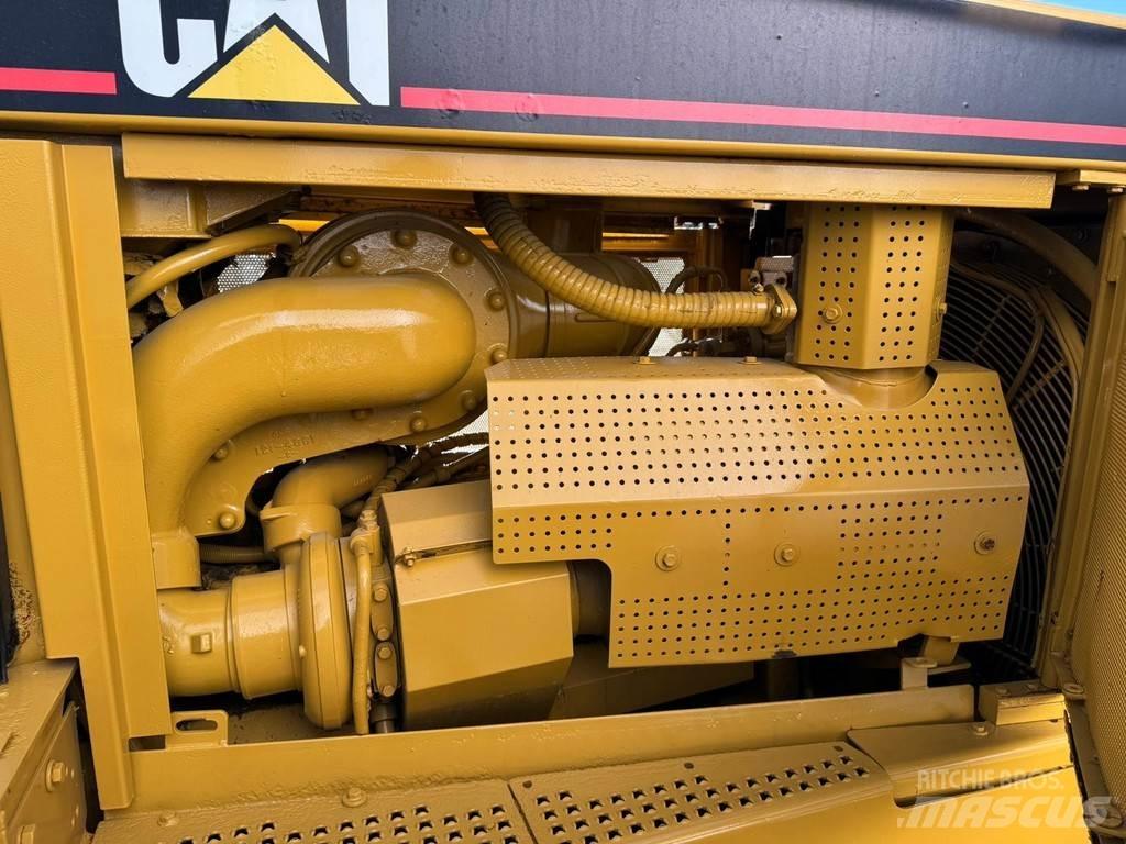 CAT D8R Buldožerji goseničarji