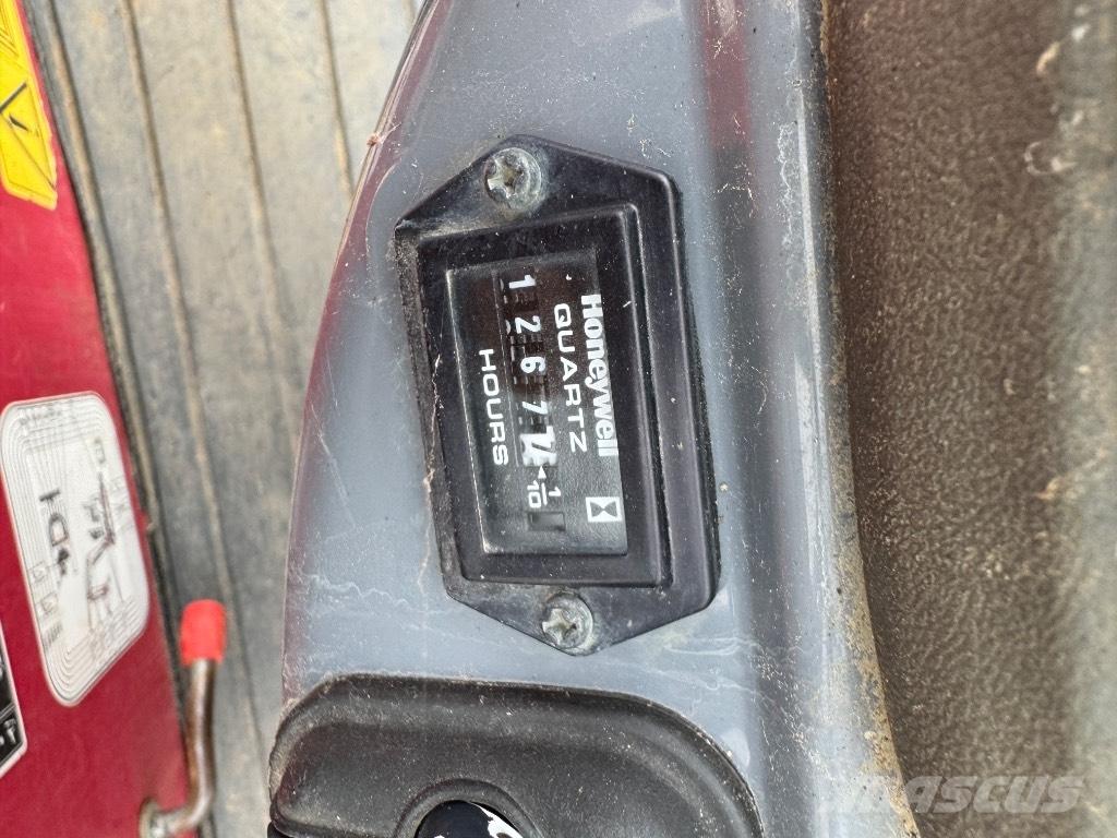Yanmar SV08 (1D879) Mini bagri <7t