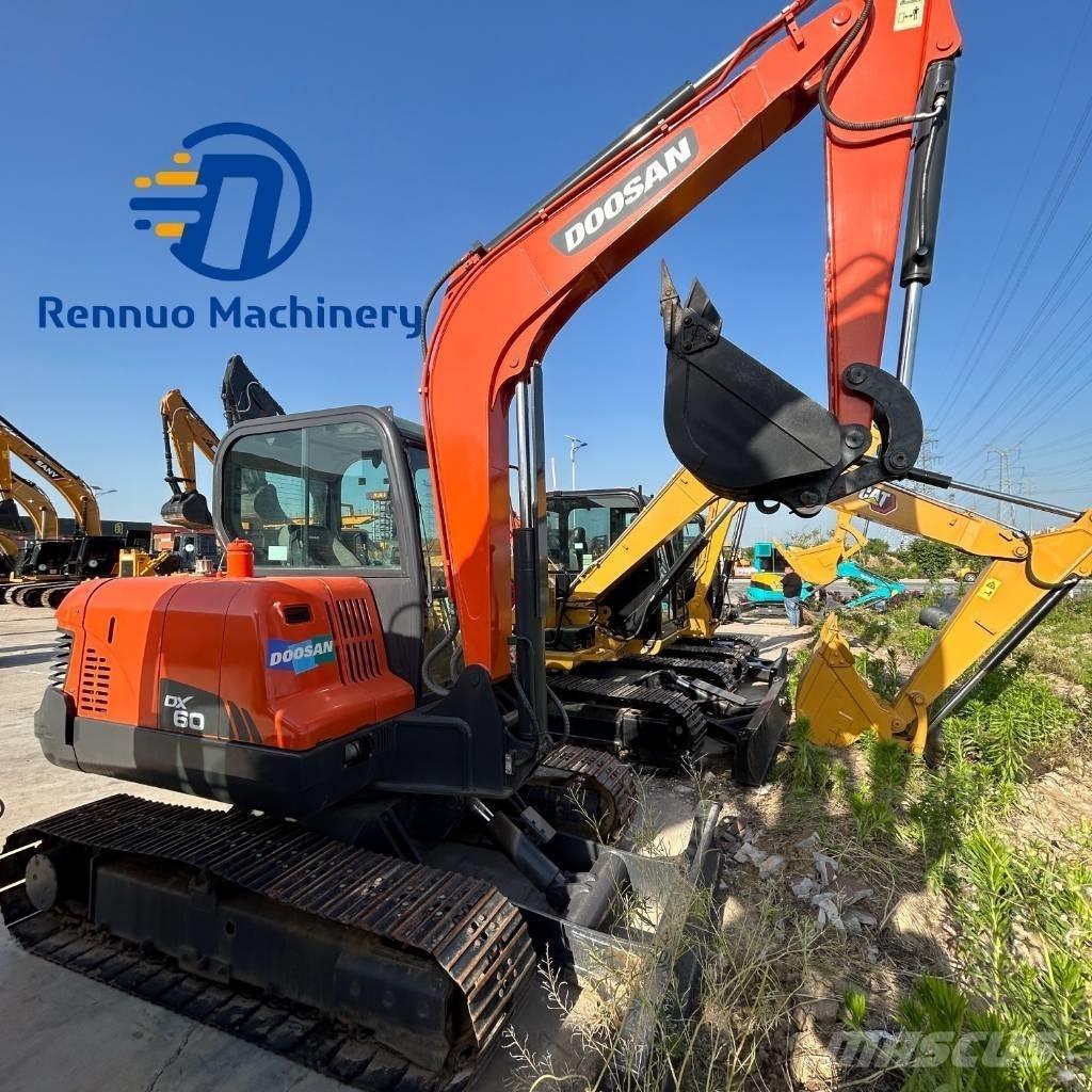 Doosan DX 60 Bagri goseničarji