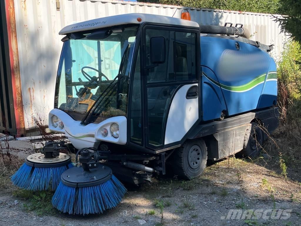 Johnston Compact 25 Cestni pometači