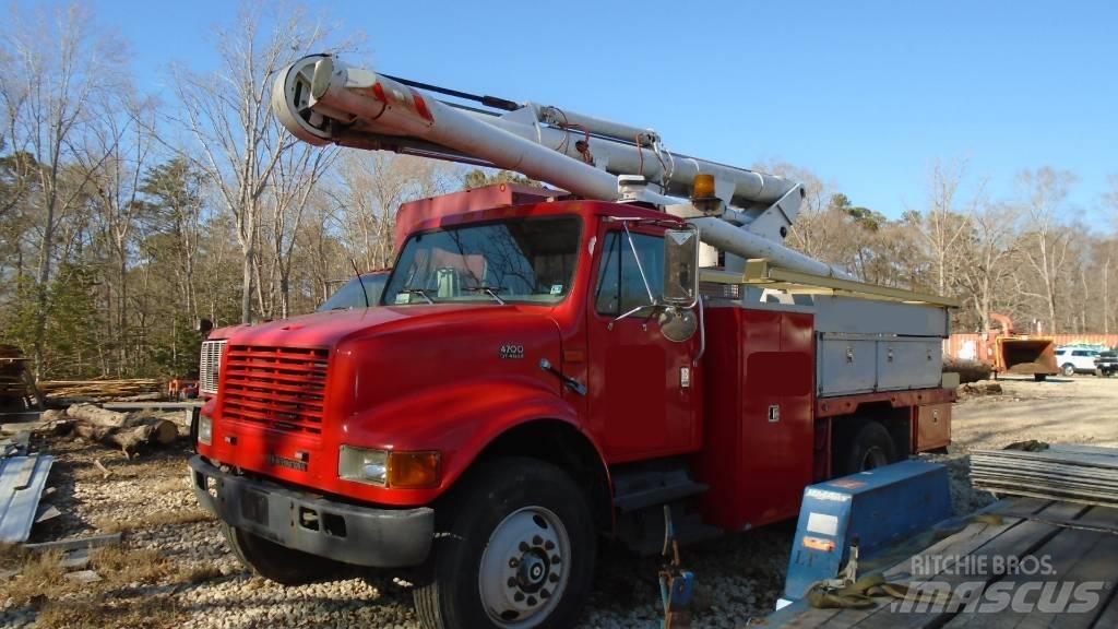 International 4700 Avtokošare