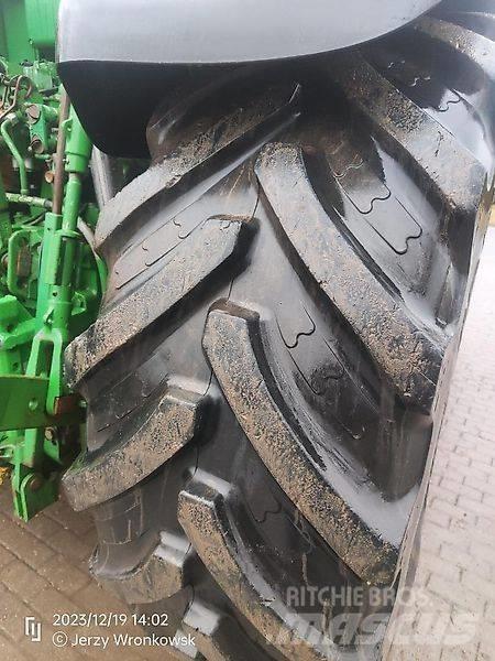 John Deere 7530 Traktorji