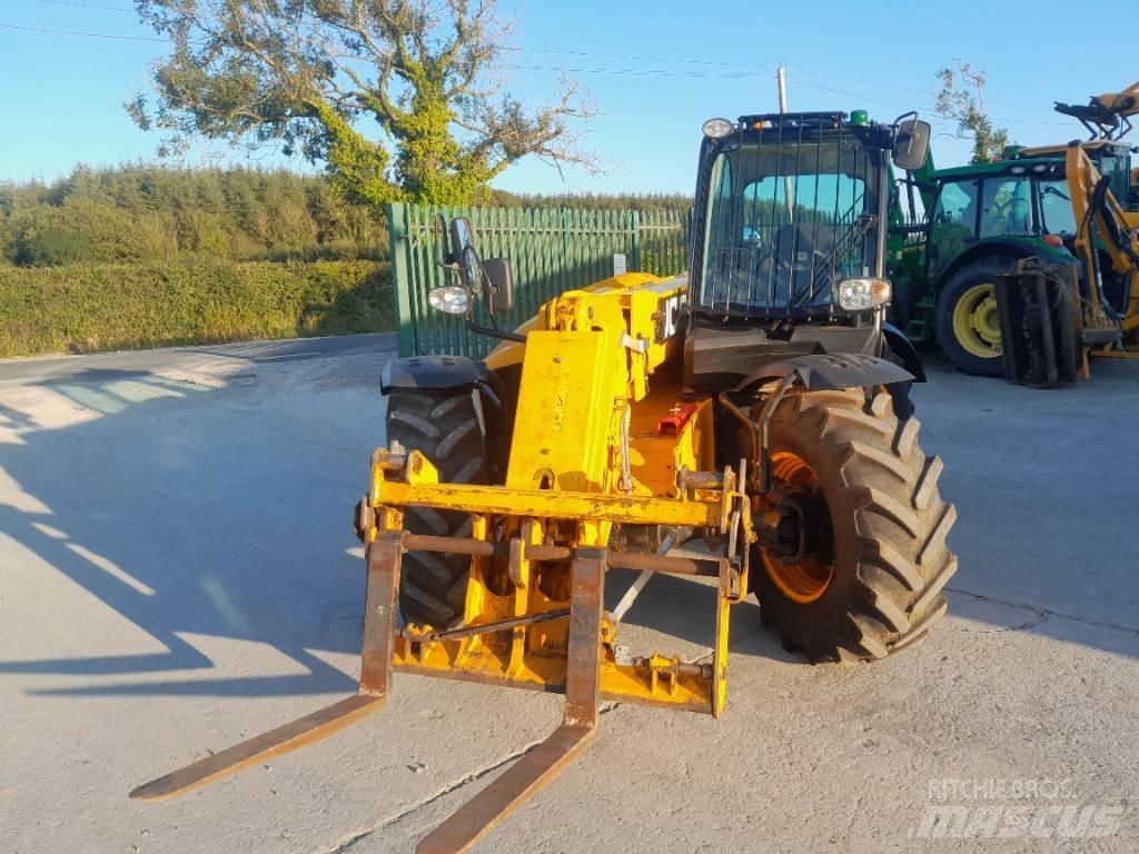 JCB 531-70 Kmetijski teleskopski nakladalci