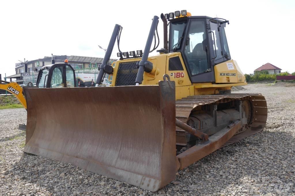 New Holland D 180 Buldožerji goseničarji