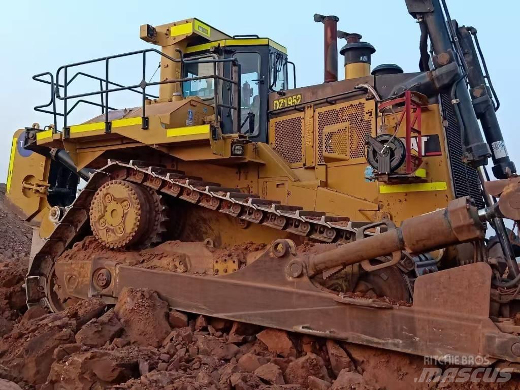 CAT D 11 R Buldožerji goseničarji