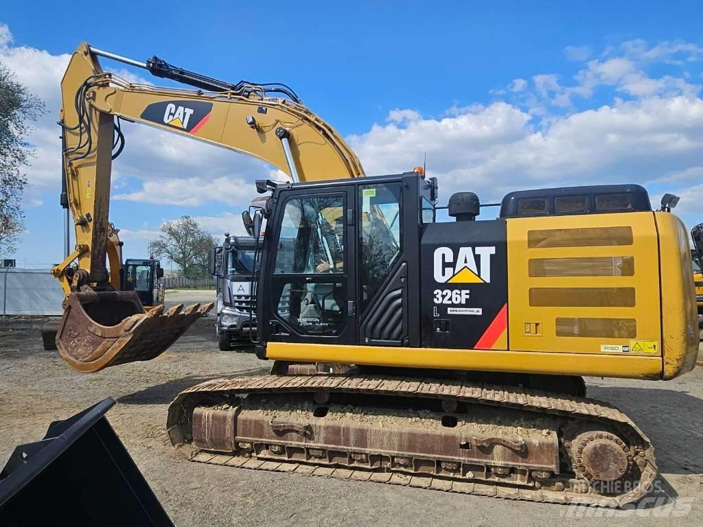 CAT 326 F L Bagri goseničarji