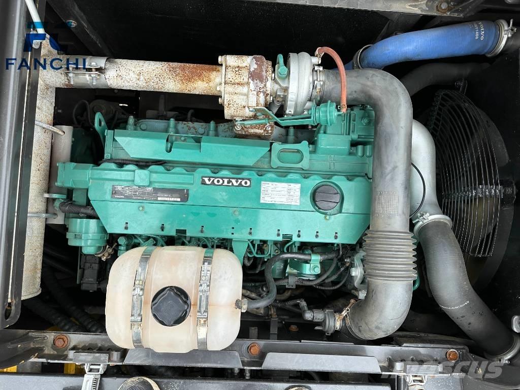 Volvo 210 Bagri goseničarji