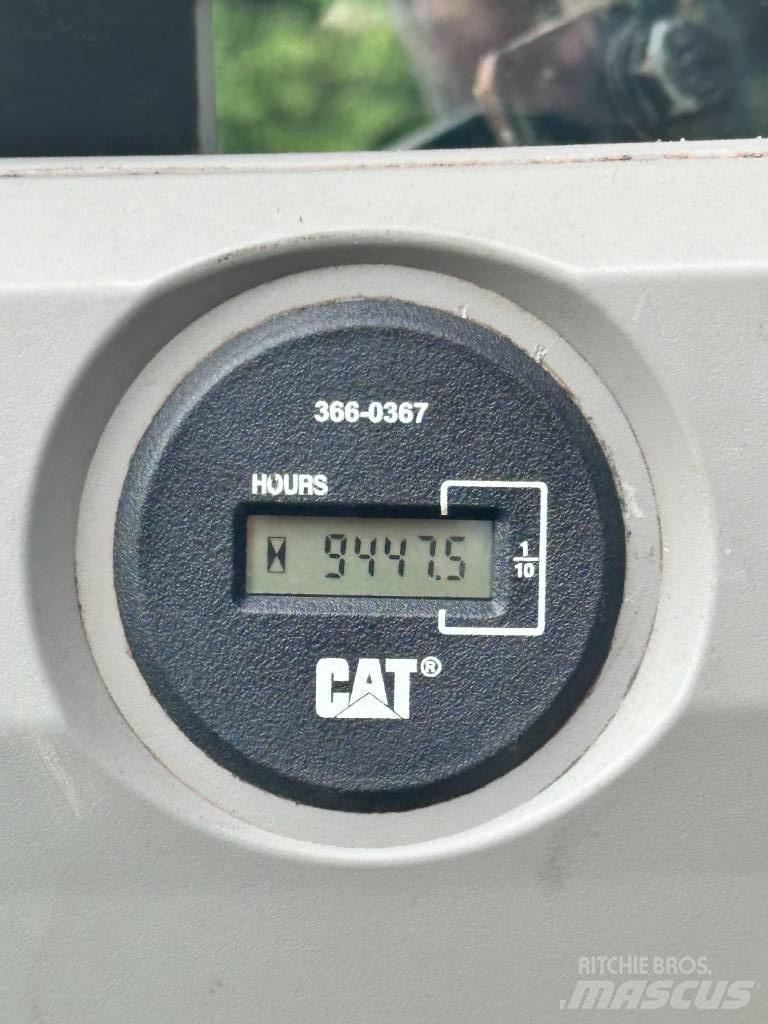 CAT 320 EL Bagri goseničarji