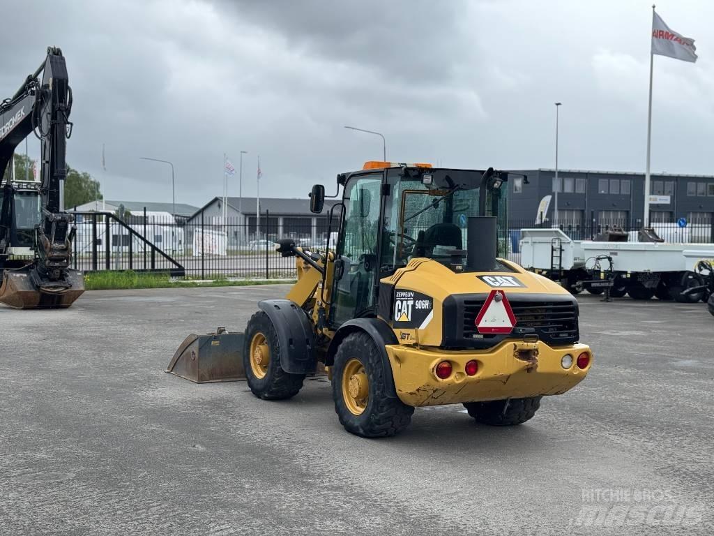 CAT 906 H Kolesni nakladalci