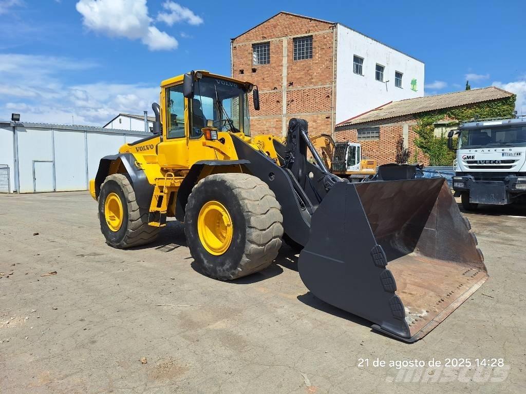 Volvo L 120 E Kolesni nakladalci