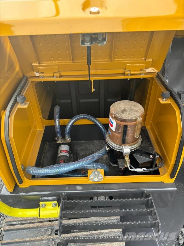 XCMG XE220E Bagri goseničarji