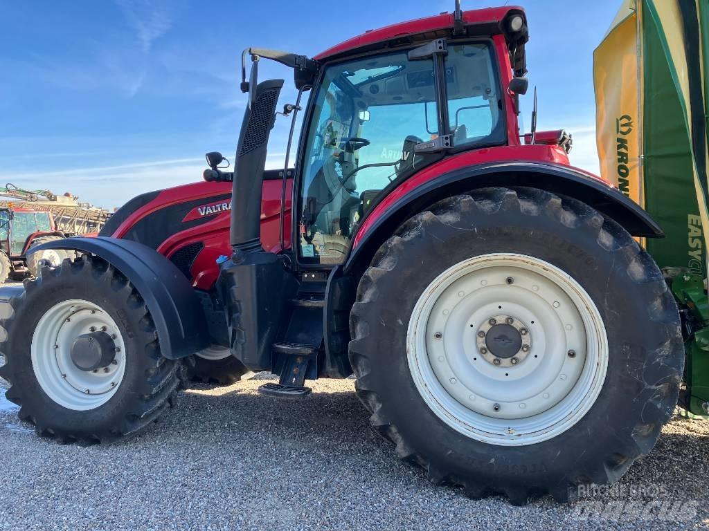 Valtra T234 V Traktorji