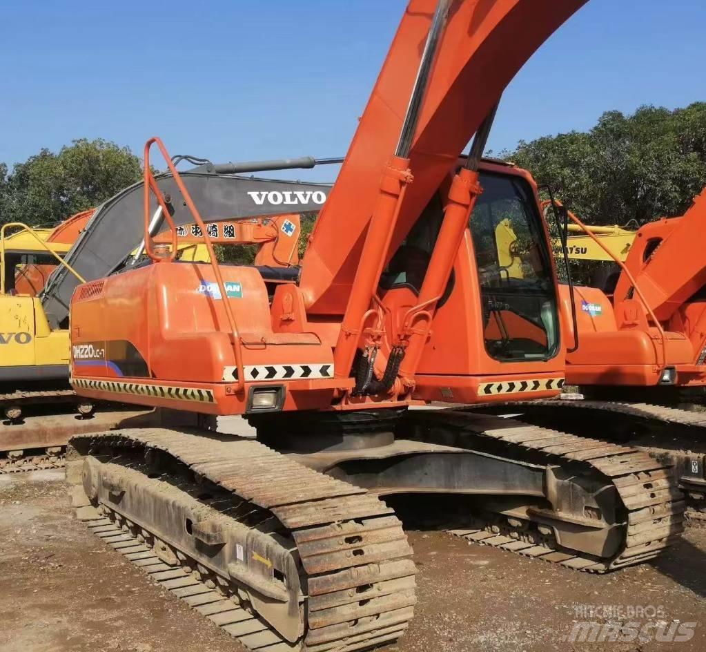 Doosan DH 220 Bagri goseničarji