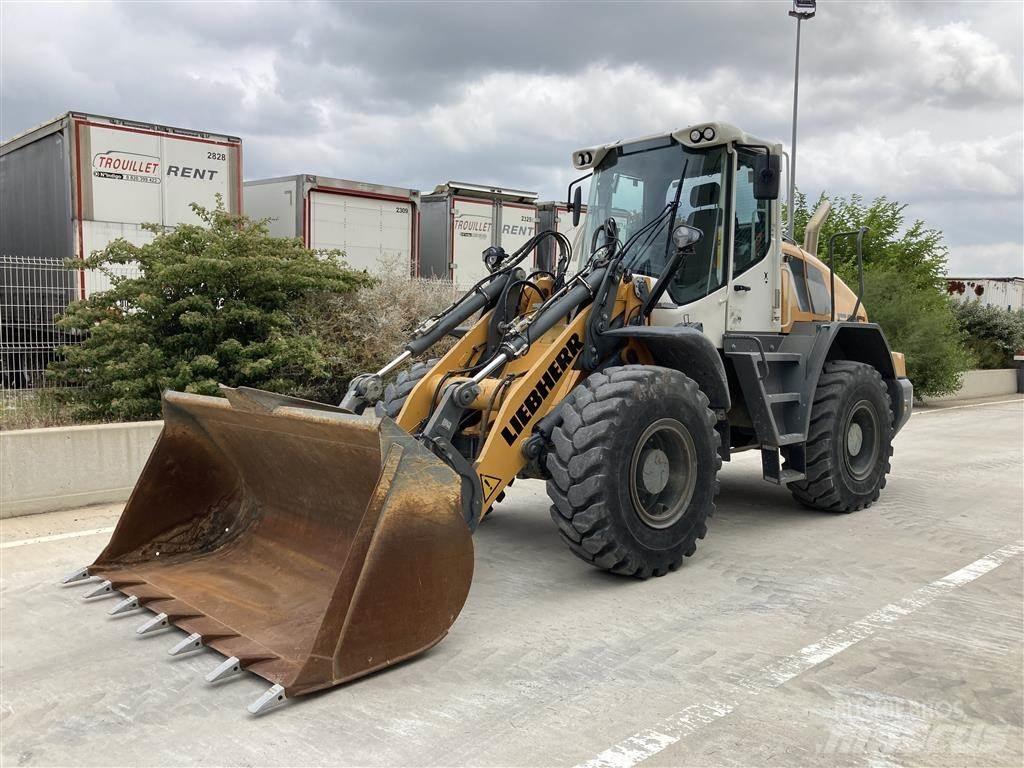 Liebherr L 526 Kolesni nakladalci