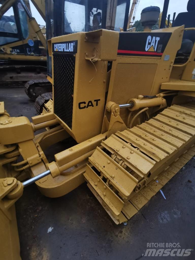 CAT D 3 C Buldožerji goseničarji