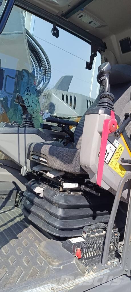 Volvo ECR235EL Bagri goseničarji