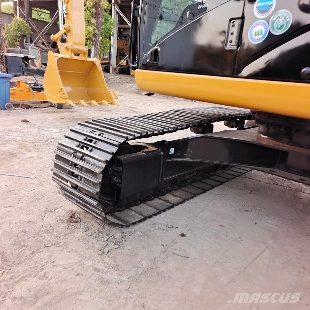 CAT 320 D2 Bagri goseničarji