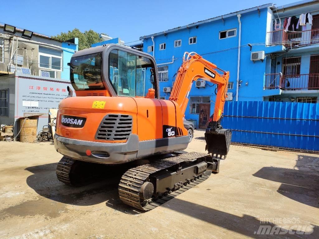 Doosan DX 60 Bagri goseničarji