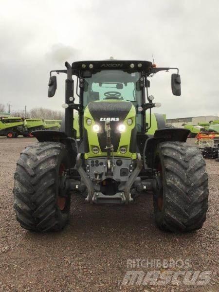 CLAAS AXION 810 Traktorji