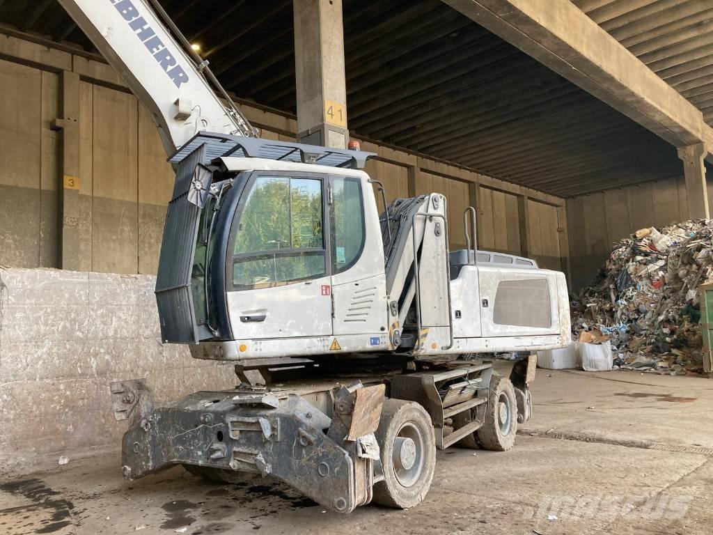 Liebherr LH 30 M Bagri za prekladanje primarnih/sekundarnih surovin
