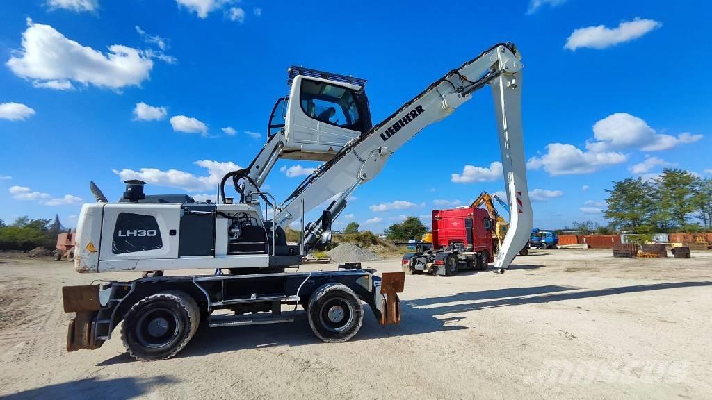 Liebherr LH 30 M Bagri za prekladanje primarnih/sekundarnih surovin