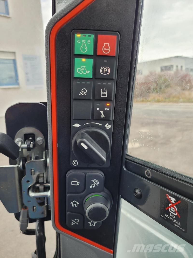 Bobcat S76 Mini nakladalci